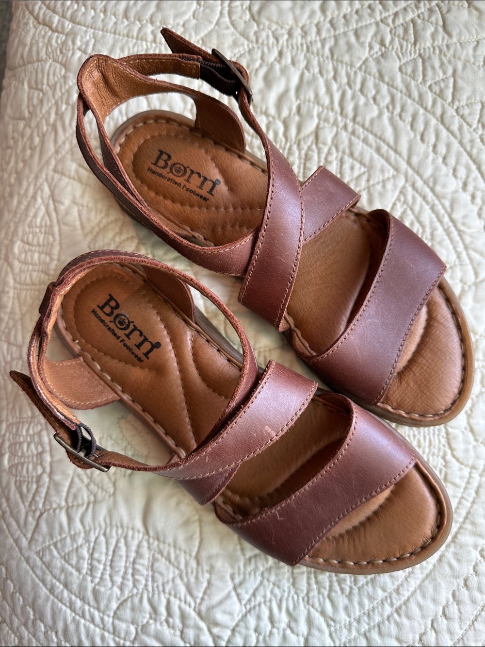 Born Brown Leather Ladies 6.5 Sandals. Great Condition.